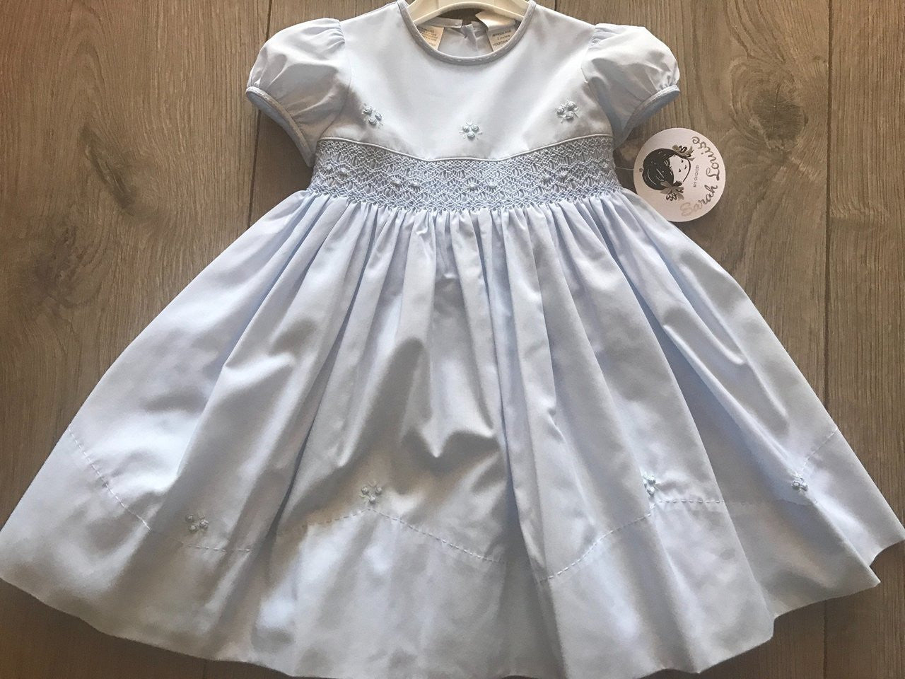 Smocked dress white/blue